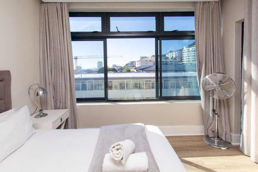 2 Bedroom Property for Sale in Sea Point Western Cape